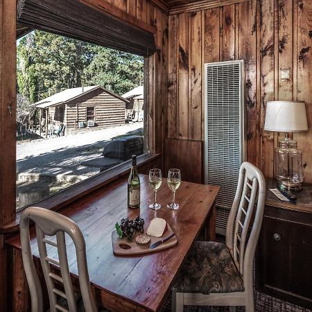Apache Village 4, King Studio, Midtown, Sleeps 2 Рюидозо Екстериор снимка