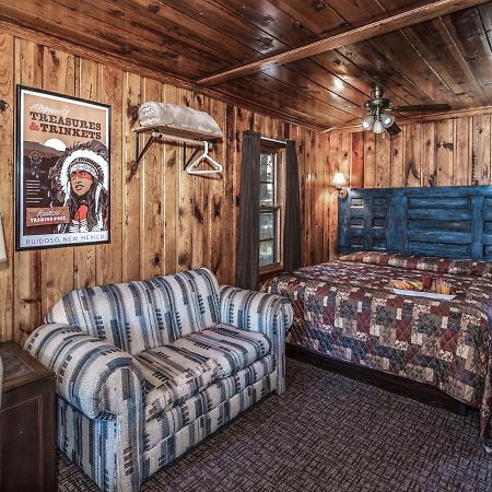 Apache Village 4, King Studio, Midtown, Sleeps 2 Рюидозо Екстериор снимка
