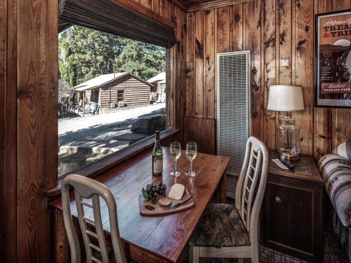 Apache Village 4, King Studio, Midtown, Sleeps 2 Рюидозо Екстериор снимка
