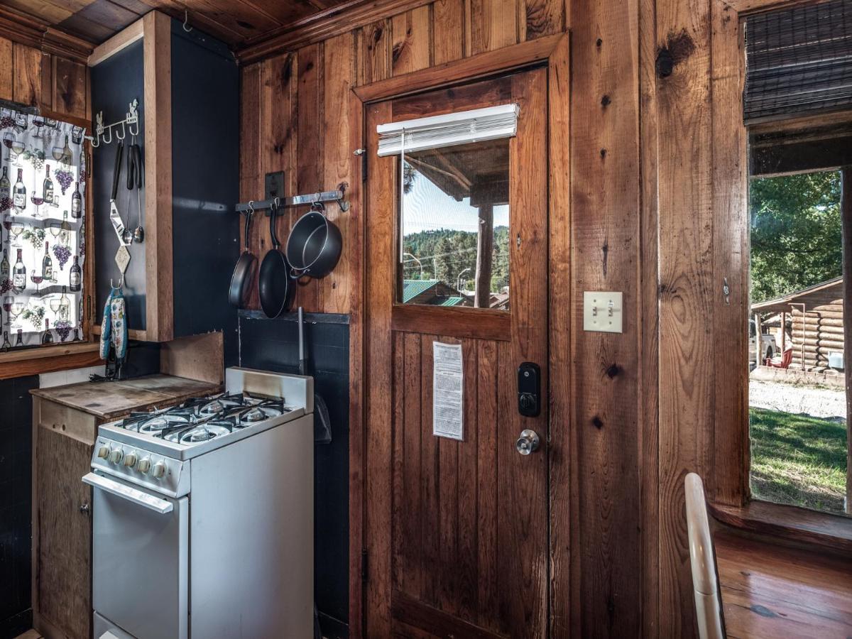 Apache Village 4, King Studio, Midtown, Sleeps 2 Рюидозо Екстериор снимка