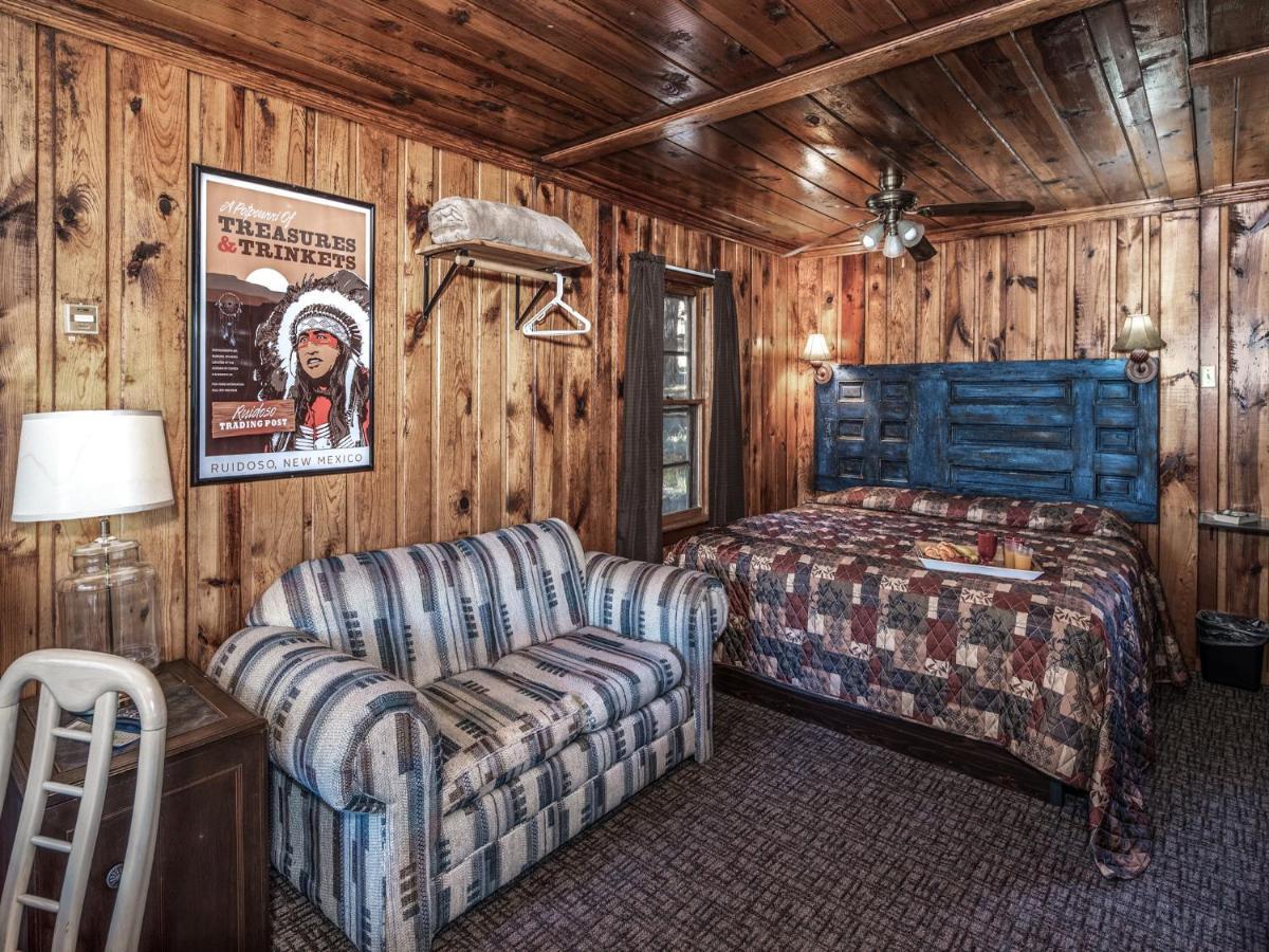 Apache Village 4, King Studio, Midtown, Sleeps 2 Рюидозо Екстериор снимка